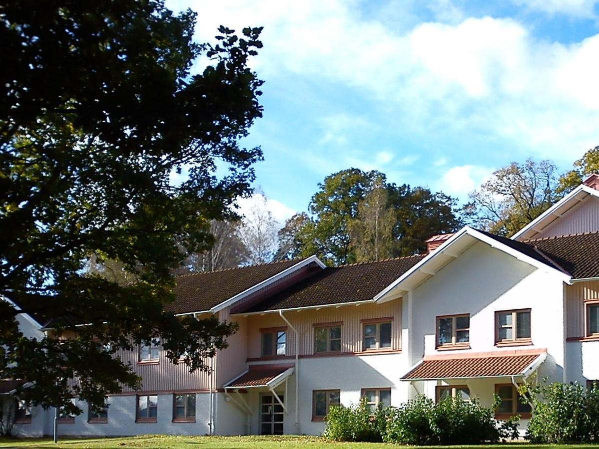 Katrinebergs Folkhoegskola B&B Vessigebro Exterior photo
